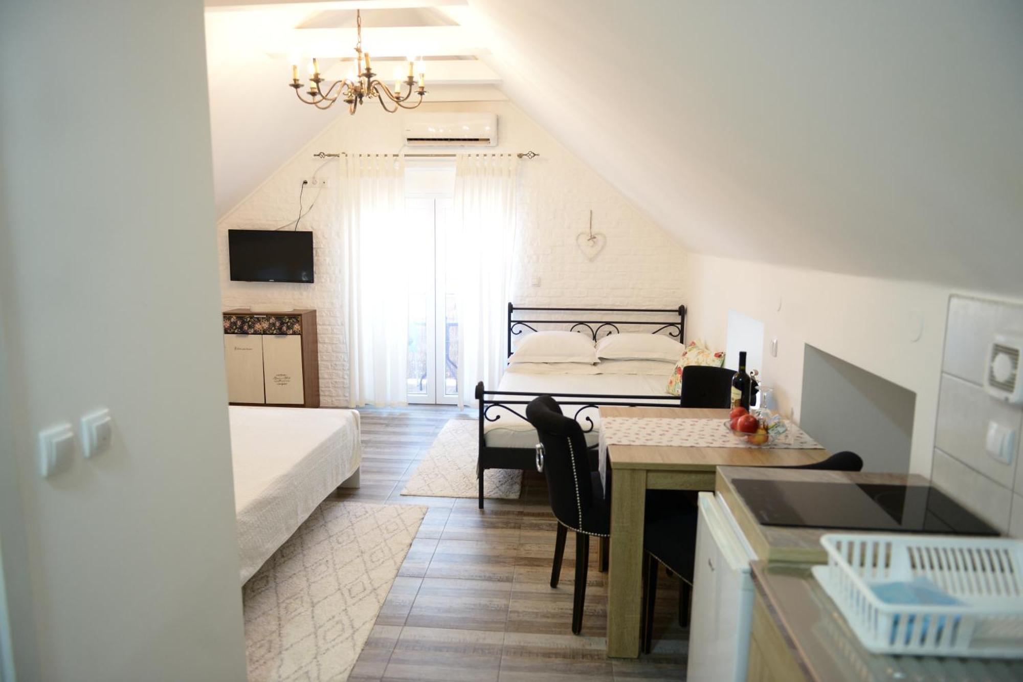 Apartments Idila Bela Crkva  Bagian luar foto