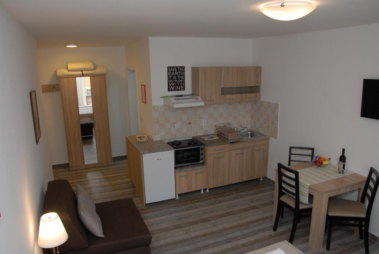 Apartments Idila Bela Crkva  Bagian luar foto